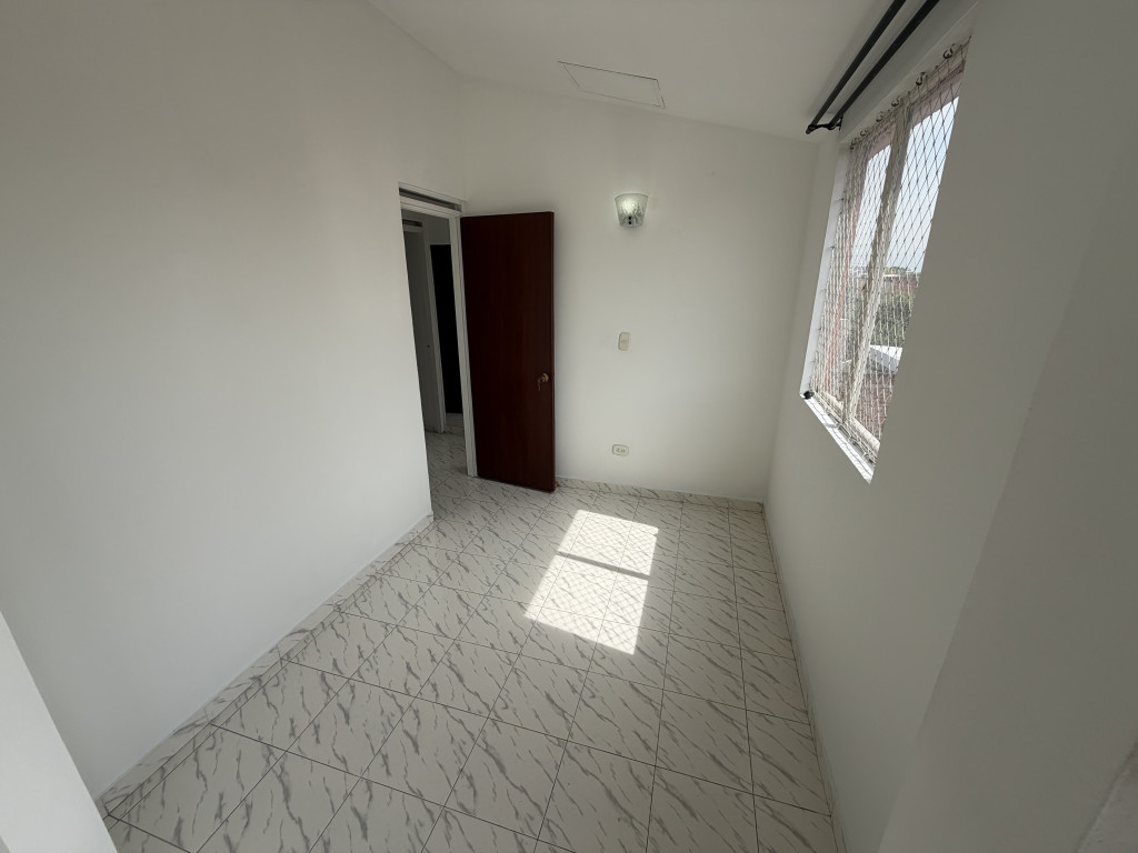 Apartamento en venta en Las Delicias, Cali · foto 10 de 24