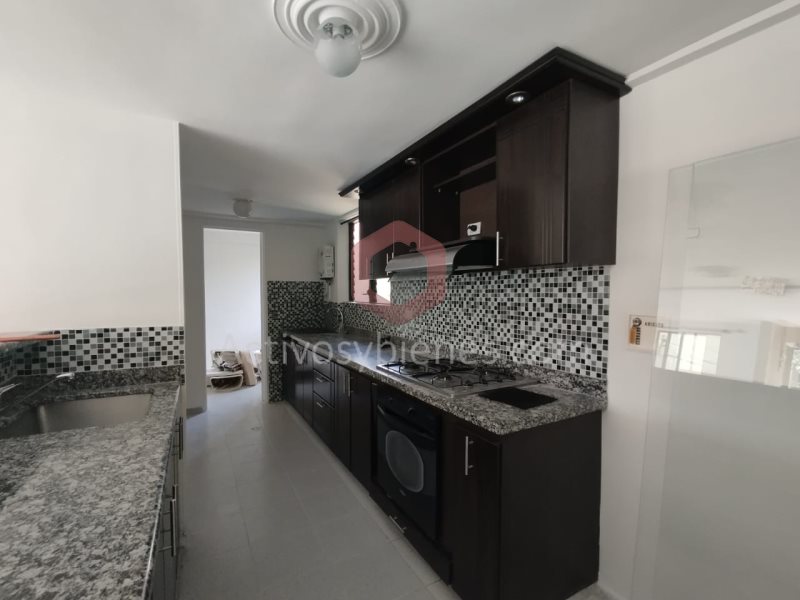 Apartamento en arriendo en La Mota, Medellín · foto 2 de 15