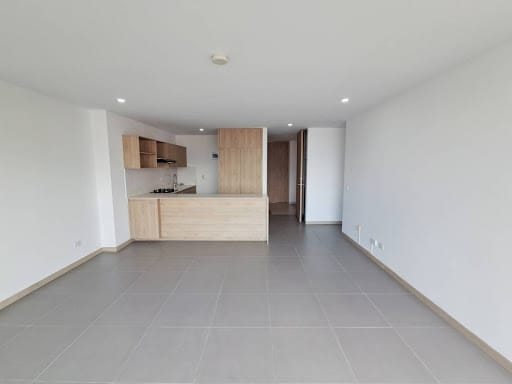 Apartamento de 2 alcobas en arriendo en Loma Del Escobero, Envigado, 83 m² · foto 2 de 24