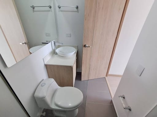Apartamento de 2 alcobas en arriendo en Loma Del Escobero, Envigado, 83 m² · foto 17 de 24