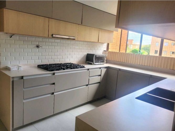 Apartamento de 3 alcobas en venta en Vía Las Palmas, Medellín, 292 m² · foto 12 de 22