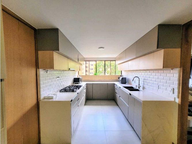 Apartamento de 3 alcobas en venta en Vía Las Palmas, Medellín, 292 m² · foto 13 de 22