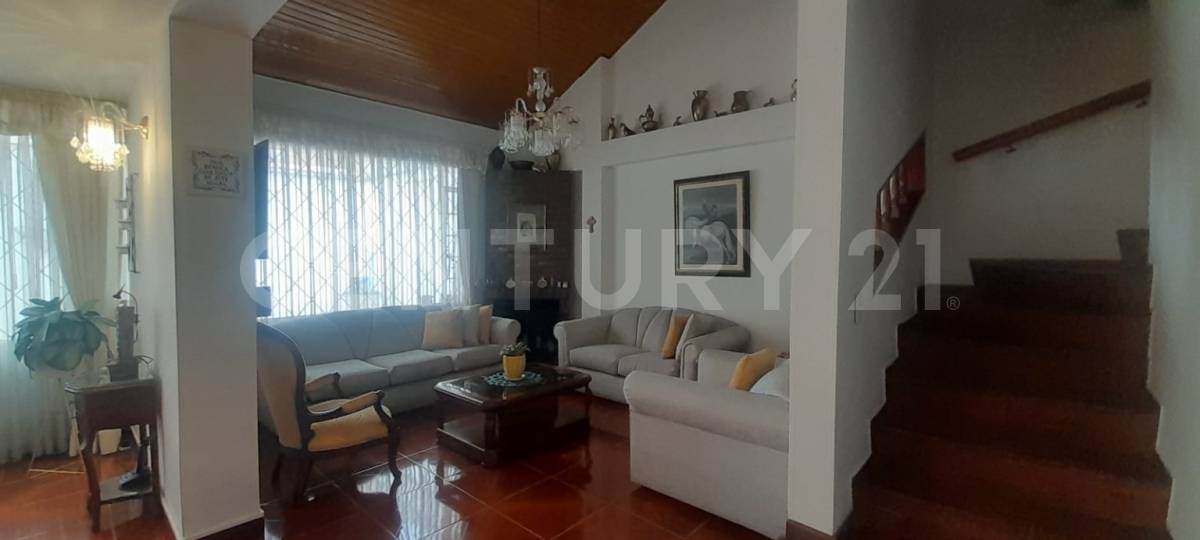 Casa en venta en Cedritos, Bogotá · foto 2 de 19