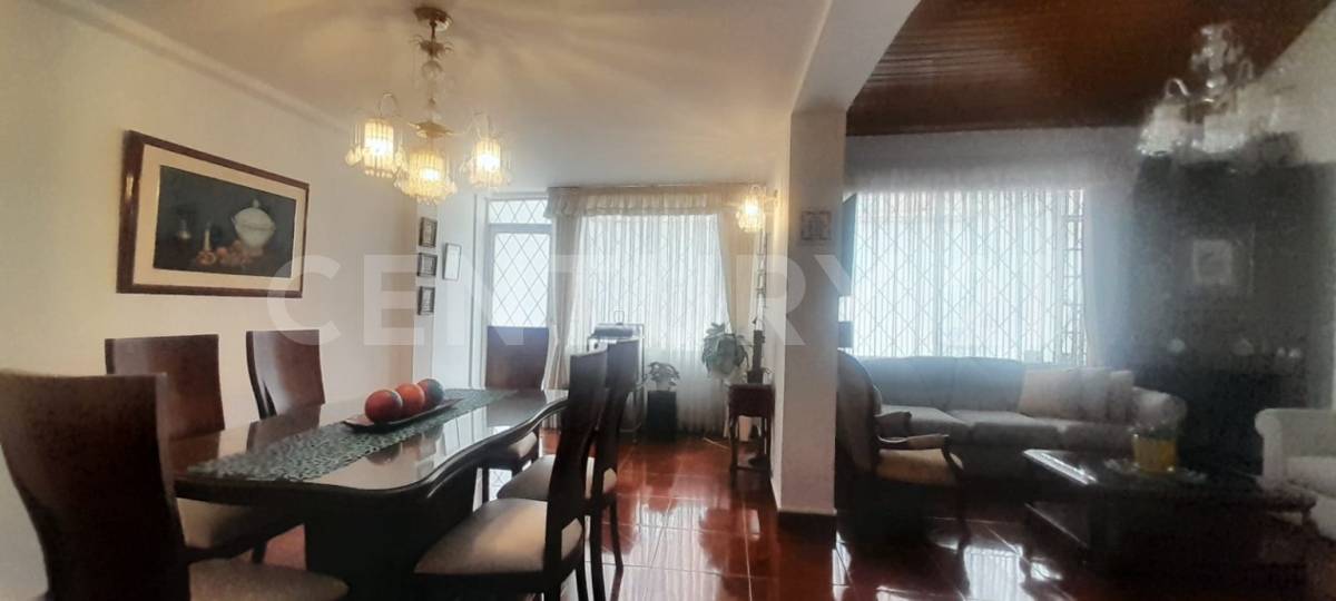 Casa en venta en Cedritos, Bogotá · foto 3 de 19