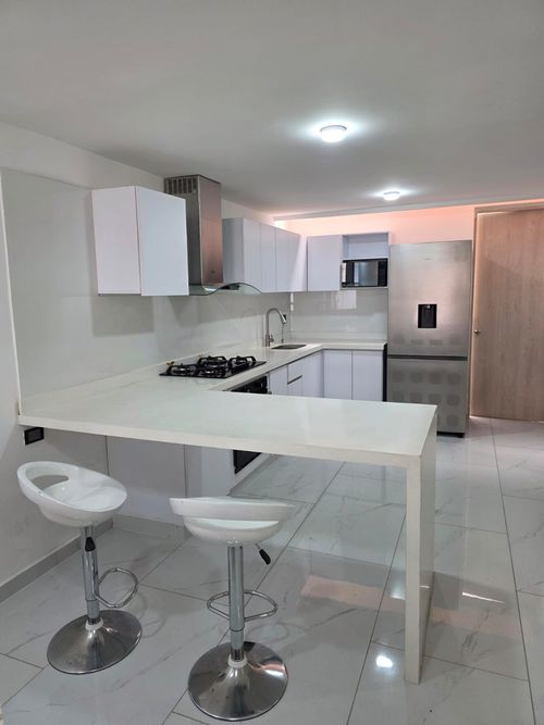 Casa de 3 alcobas en venta en Ibagué, 320 m² · foto 2 de 16