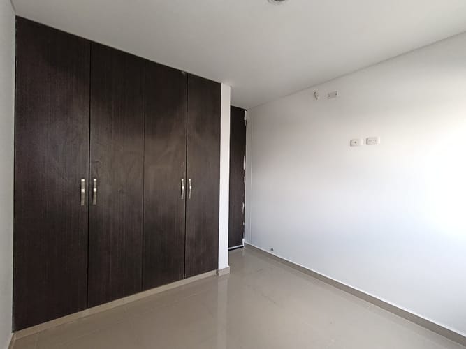 Apartamento de 3 alcobas en venta en Bellavista, Los Patios, 80 m² · foto 7 de 15