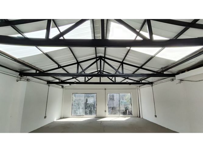Local en venta en Alcala, Envigado, 327 m² · foto 20 de 24