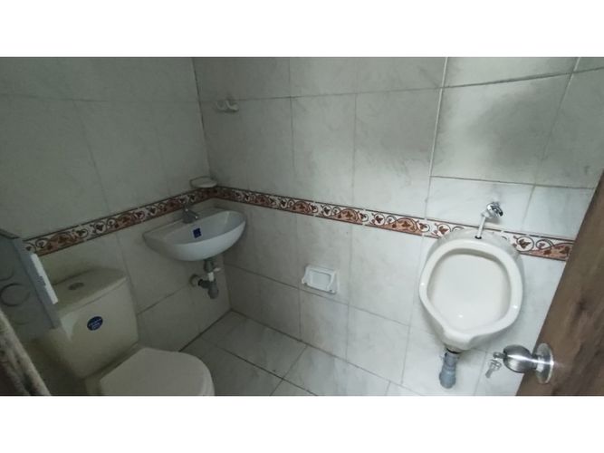 Local en venta en Alcala, Envigado, 327 m² · foto 11 de 24