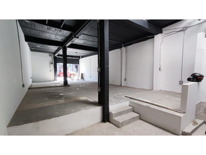 Local en arriendo en Alcala, Envigado, 327 m² · foto 3 de 24