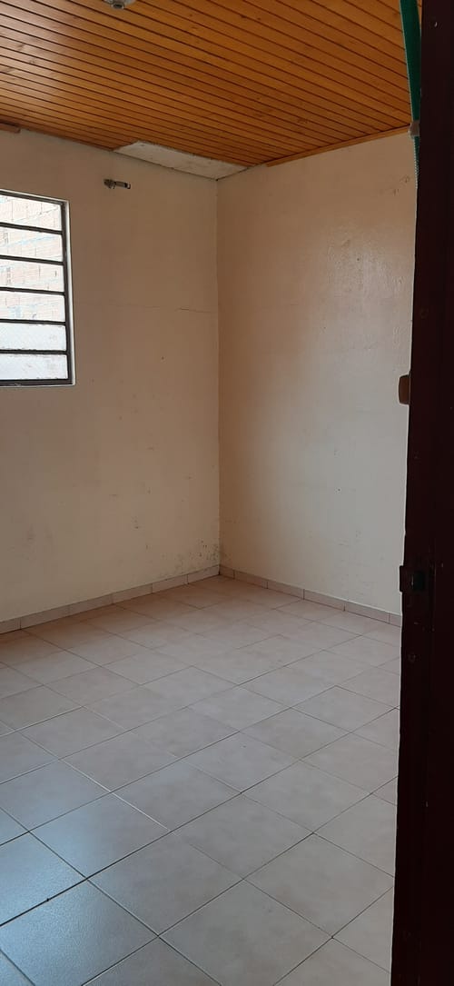 Casa de 7 alcobas en venta en Casa Blanca Suba, Bogotá, 178 m² · foto 3 de 16