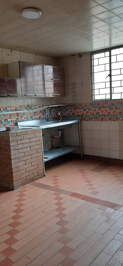 Casa de 7 alcobas en venta en Casa Blanca Suba, Bogotá, 178 m² · foto 11 de 16