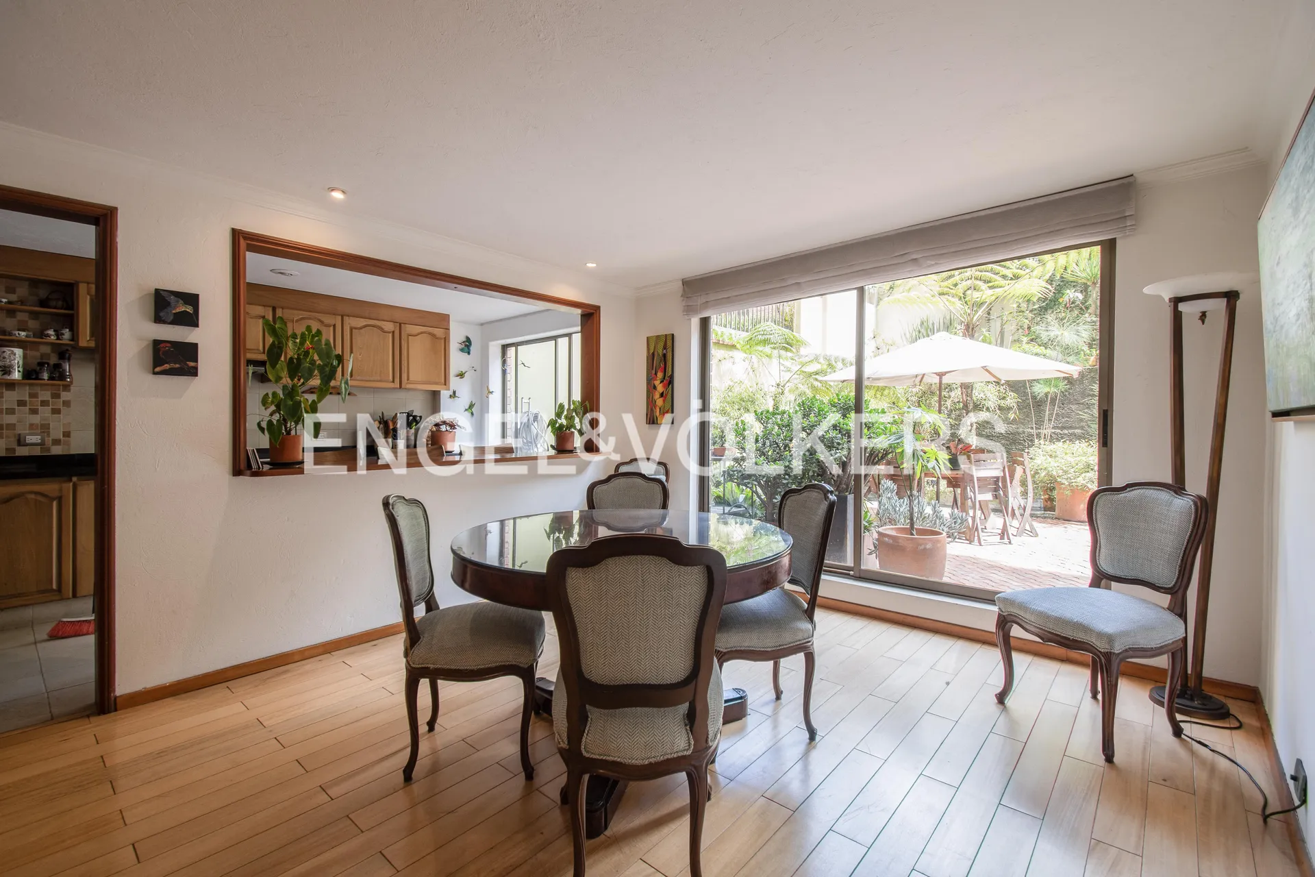 Apartamento en venta en Los Rosales, Bogotá · foto 7 de 16