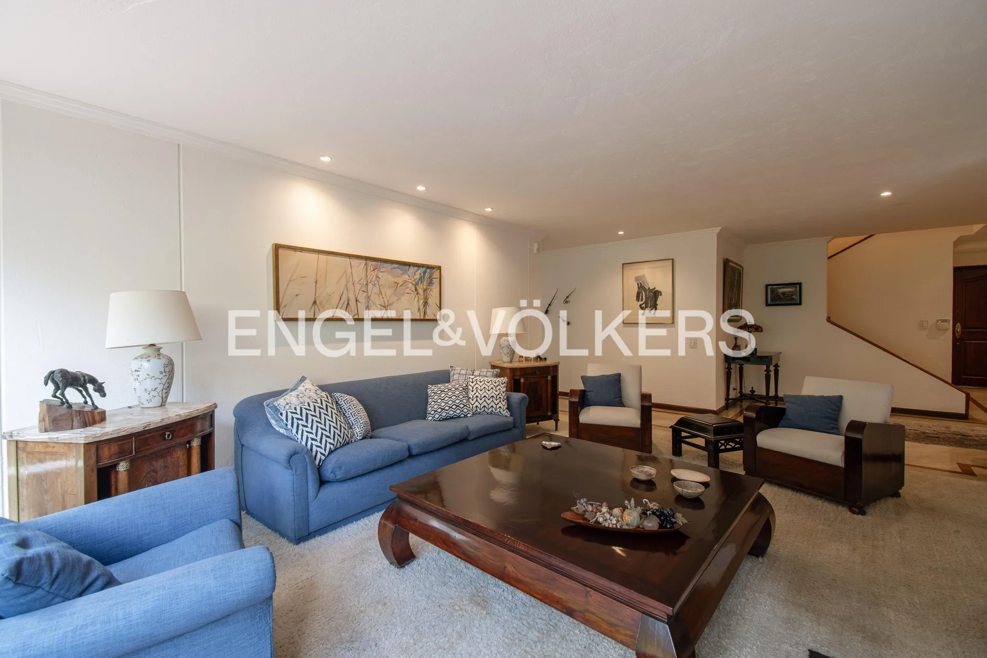 Apartamento en venta en Los Rosales, Bogotá · foto 2 de 16