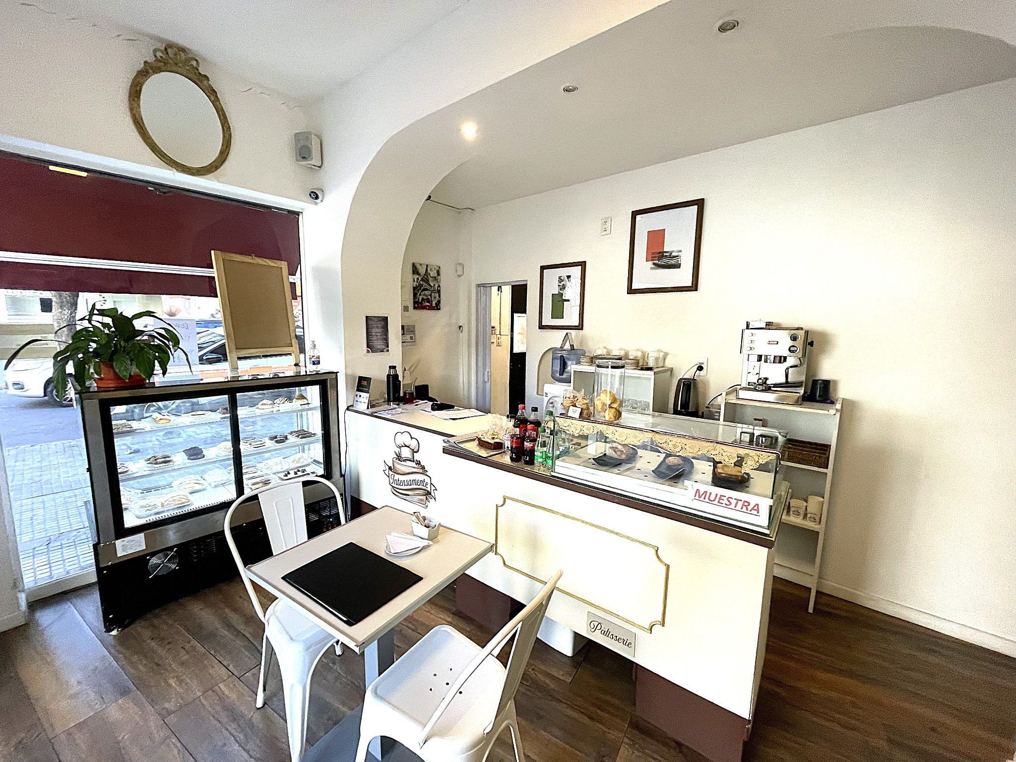 Local comercial en alquiler sobre Av. Rivera en Esquina · Foto 6