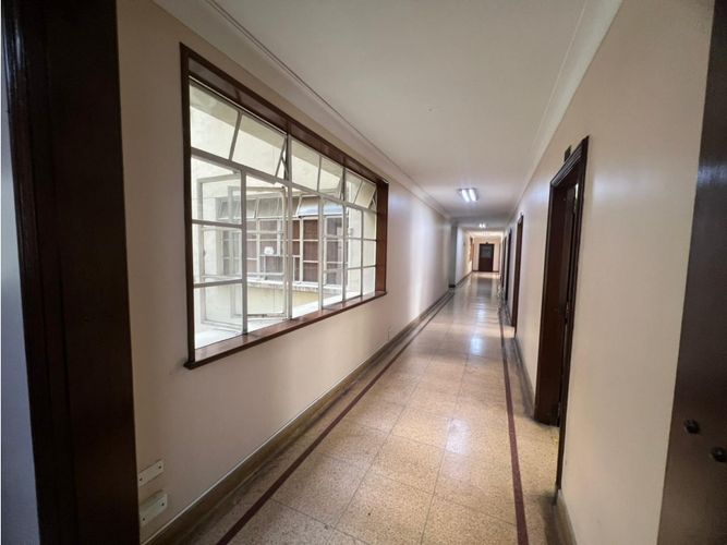 Oficina en venta en La Candelaria, Medellín, 25 m² · foto 2 de 20