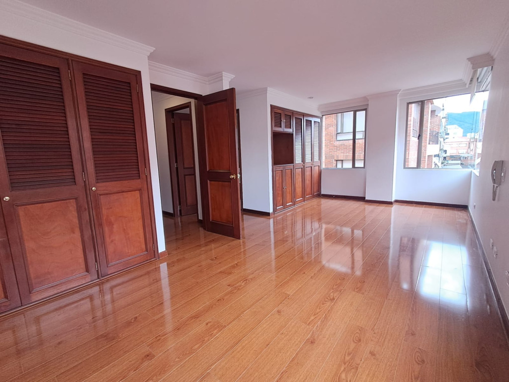 Apartamento en venta en San Patricio, Bogotá · foto 7 de 19