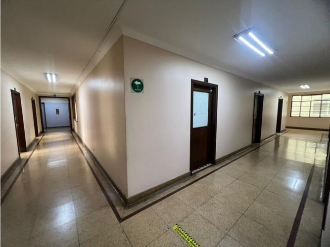 Oficina en venta en La Candelaria, Medellín, 25 m² · foto 6 de 20