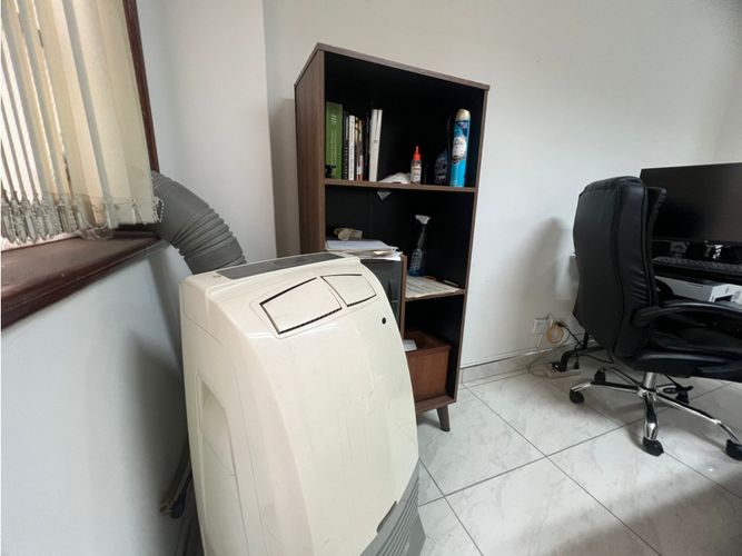 Oficina en venta en La Candelaria, Medellín, 25 m² · foto 9 de 20