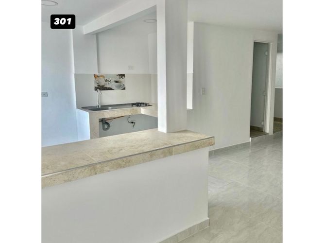 Casa de 9 alcobas en venta en Popular, Cali, 260 m² · foto 3 de 19