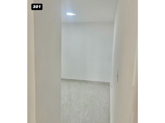 Casa de 9 alcobas en venta en Popular, Cali, 260 m² · foto 7 de 19