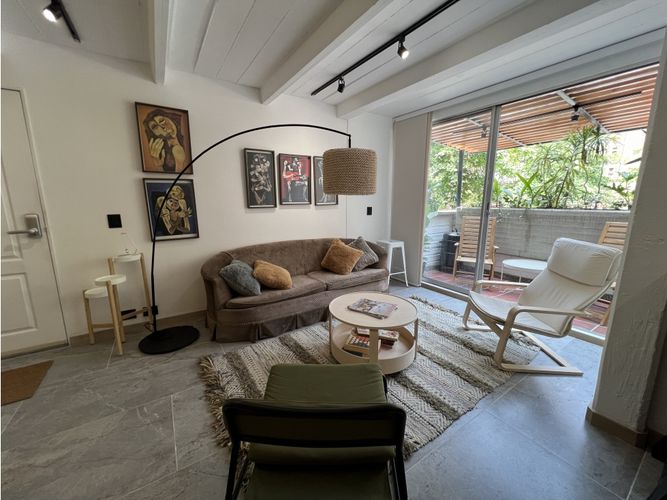 Apartamento de 2 alcobas en venta en El Poblado, Medellín, 98 m² · foto 2 de 19