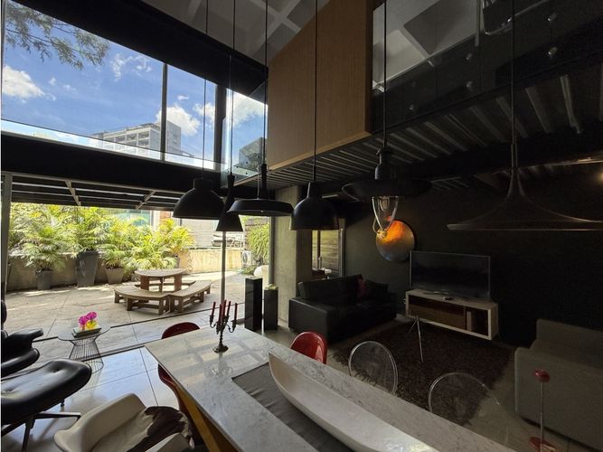 Apartamento en venta en El Poblado, Medellín · foto 8 de 18