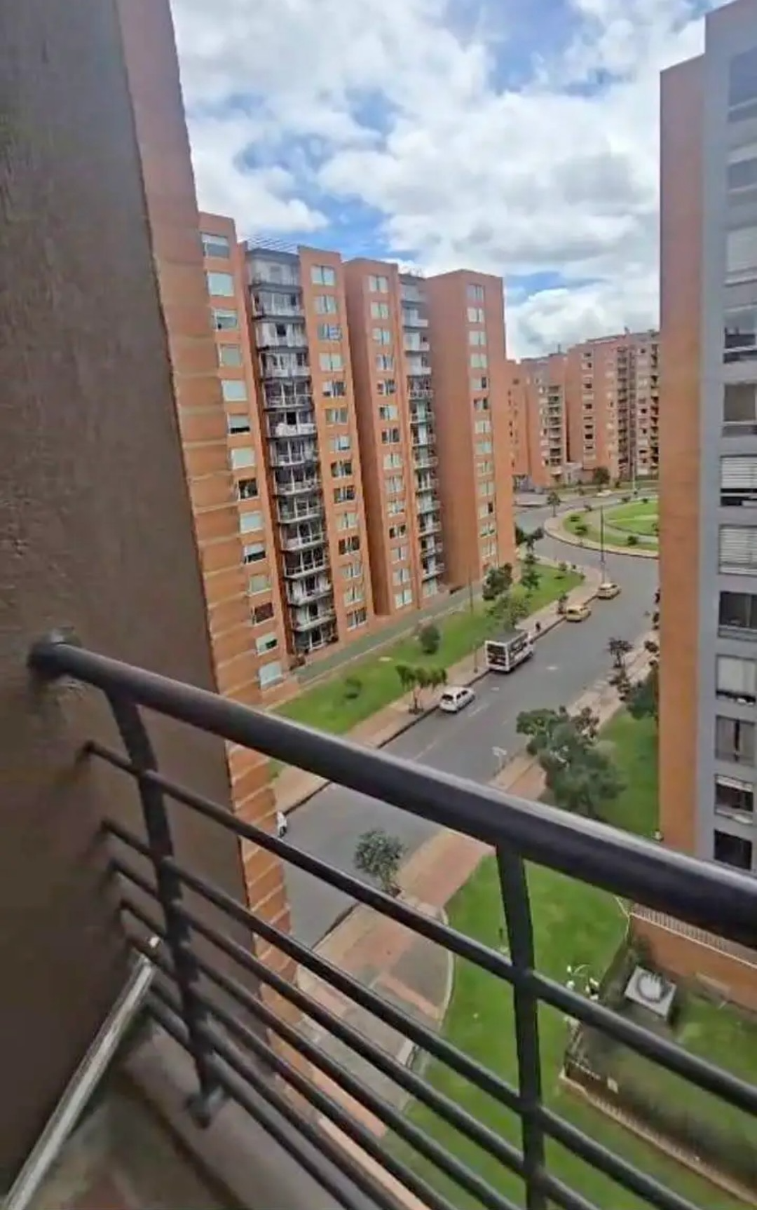 Apartamento en venta en La Felicidad, Bogotá · foto 3 de 12