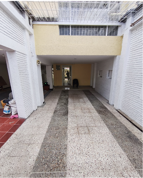 Casa en venta en Marsella, Bogotá · foto 3 de 17