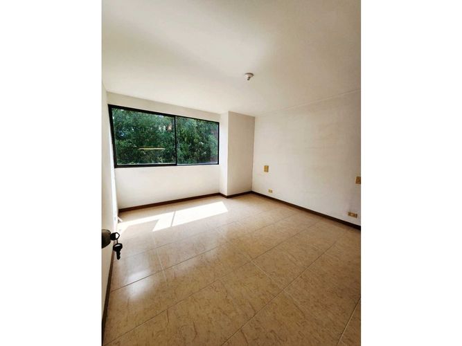 Apartamento de 3 alcobas en venta en El Poblado, Medellín, 114 m² · foto 10 de 15