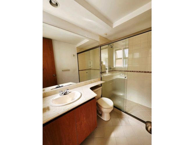 Apartamento de 3 alcobas en venta en El Poblado, Medellín, 114 m² · foto 12 de 15