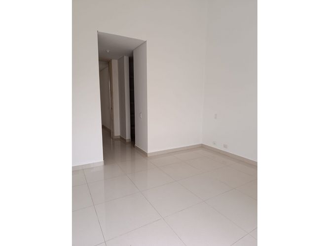 Casa de 3 alcobas en venta en El Castillo, Jamundí, 272 m² · foto 12 de 24