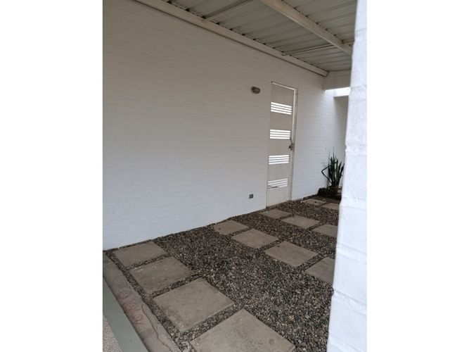Casa de 3 alcobas en venta en El Castillo, Jamundí, 272 m² · foto 16 de 24