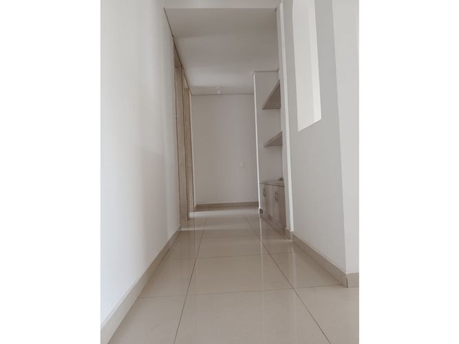 Casa de 3 alcobas en venta en El Castillo, Jamundí, 272 m² · foto 17 de 24