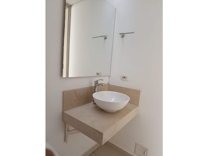 Casa de 3 alcobas en venta en El Castillo, Jamundí, 272 m² · foto 22 de 24
