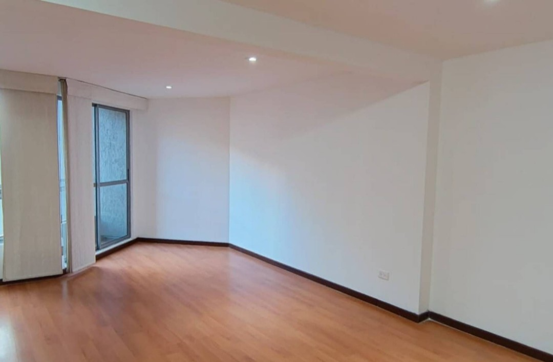 Apartamento en venta en La Felicidad, Bogotá · foto 3 de 21