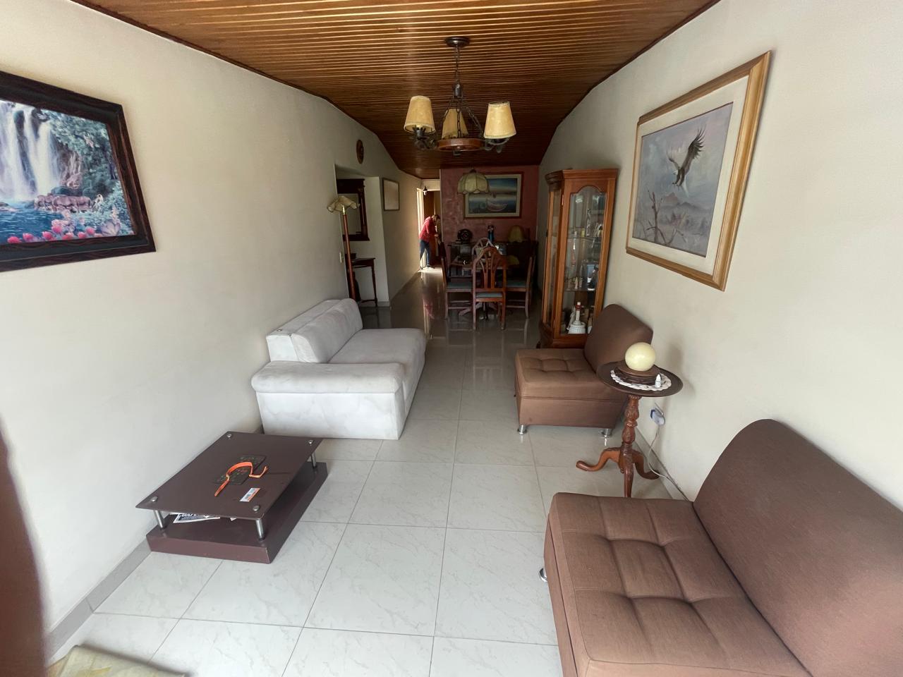Casa en venta en Engativá, Bogotá · foto 10 de 14