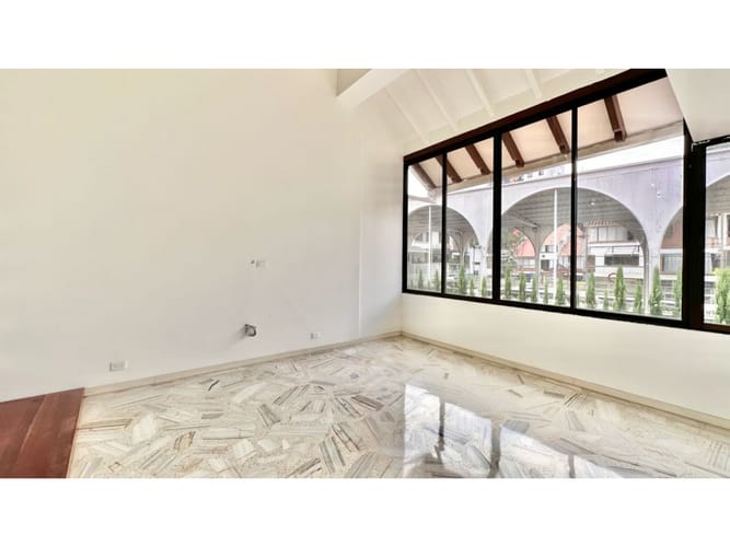 Casa de 4 alcobas en venta en Nueva Tequendama, Cali, 432 m² · foto 4 de 24