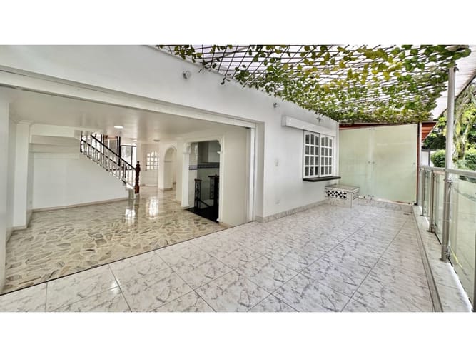 Casa de 4 alcobas en venta en Nueva Tequendama, Cali, 432 m² · foto 15 de 24