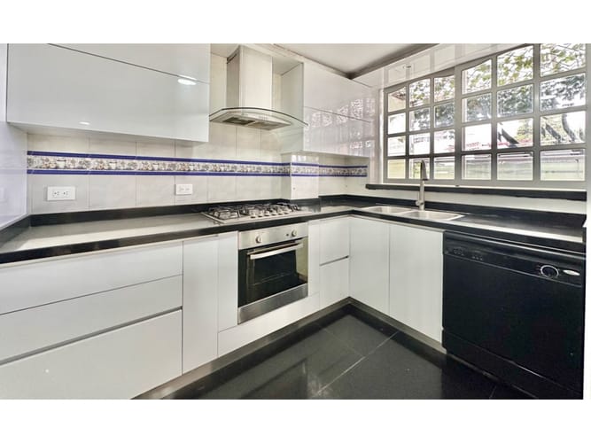 Casa de 4 alcobas en venta en Nueva Tequendama, Cali, 432 m² · foto 18 de 24