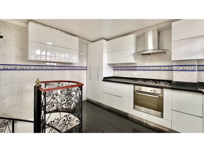 Casa de 4 alcobas en venta en Nueva Tequendama, Cali, 432 m² · foto 20 de 24