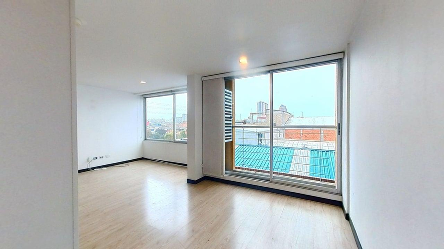 Apartamento de 2 alcobas en venta en Comuneros, Bogotá, 56 m² · foto 2 de 24