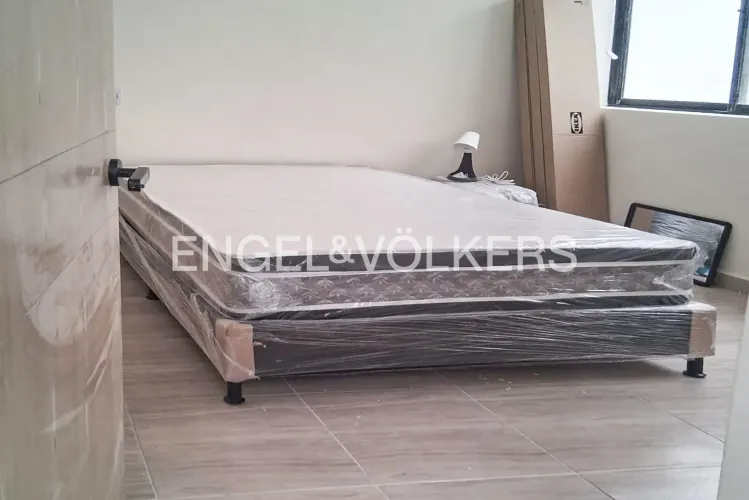Casa de 9 alcobas en venta en Laureles, Medellín, 365 m² · foto 5 de 7