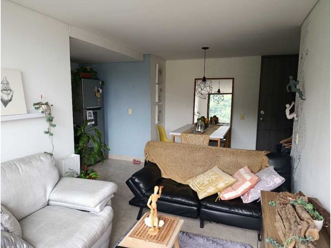 Apartamento de 2 alcobas en venta en Rodeo Alto, Medellín, 52 m² · foto 4 de 17