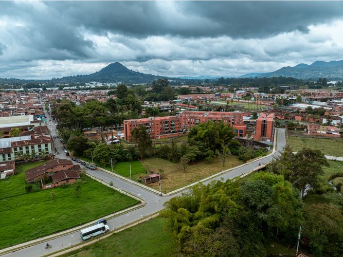 Apartamento de 2 alcobas en venta en La Ceja, 61 m² · foto 3 de 18