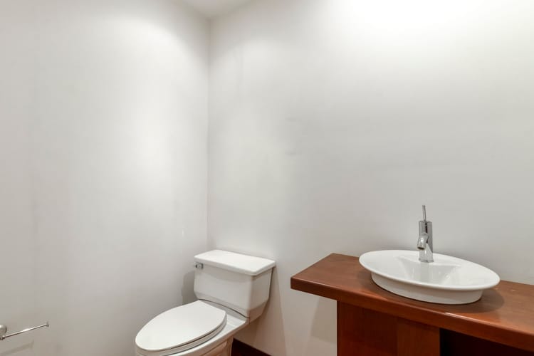 Apartamento de 2 alcobas en venta en Santa Barbara Occidental, Bogotá, 183 m² · foto 7 de 19