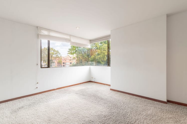 Apartamento de 2 alcobas en venta en Santa Barbara Occidental, Bogotá, 183 m² · foto 12 de 19