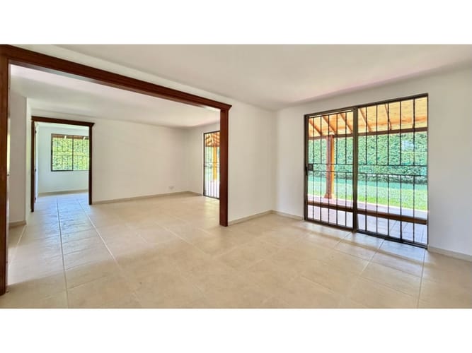 Casa de 4 alcobas en venta en Pance, Cali, 272 m² · foto 3 de 24