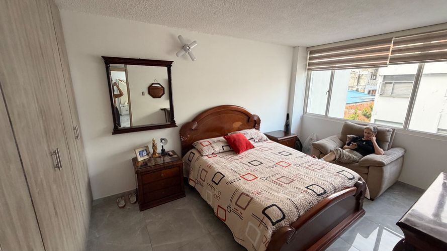 Apartamento de 3 alcobas en venta en La Pola, Ibagué, 163 m² · foto 13 de 18