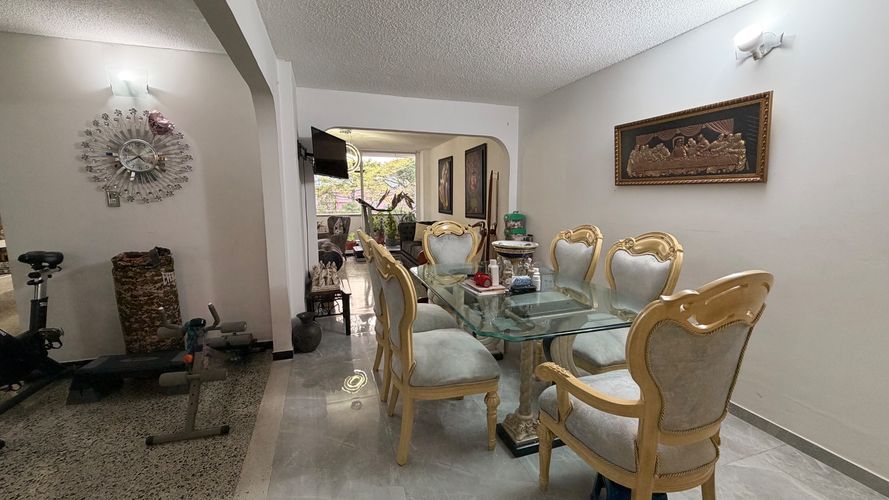 Apartamento de 3 alcobas en venta en La Pola, Ibagué, 163 m² · foto 7 de 18