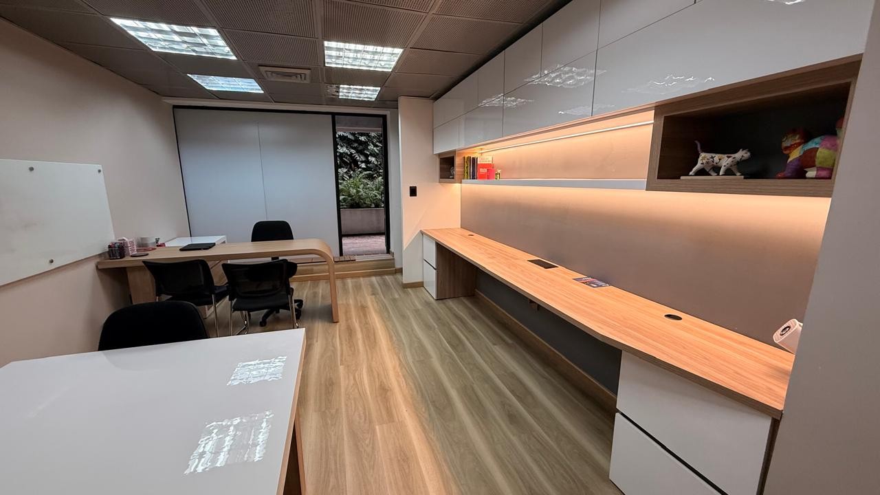Office for rent in Centenario, Cali